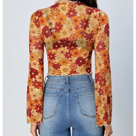 Floral Bell Sleeve Crop Top - Orange and Red - Picture 2 of 3